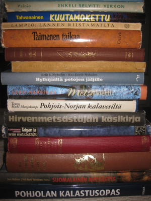 Erä- ja kalastusaiheisia kirjoja 16 kpl