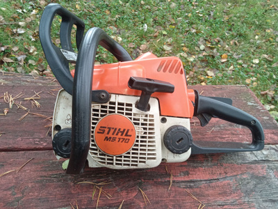 Stihl MS 170 moottorisaha korjattavaksi