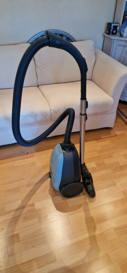 Electrolux Pure D8.2 pölynimuri PD824MB