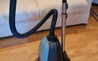 Electrolux Pure D8.2 pölynimuri PD824MB