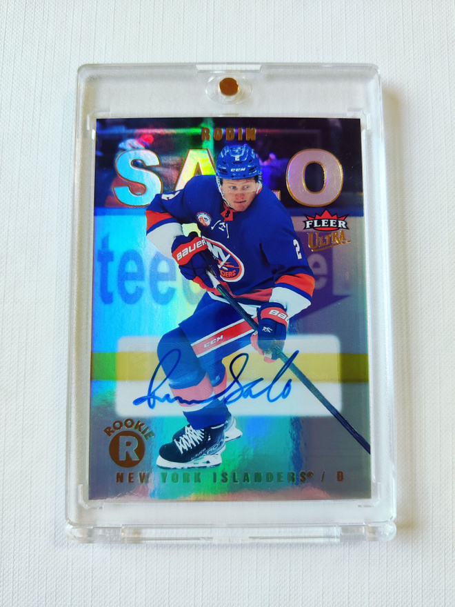 Robin Salo - 21-22 Fleer Ultra Rookie Rainbow Auto