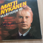 Matti Nykänen – Yllätysten yö LP-levy nimmarilla - pikkukuva 1