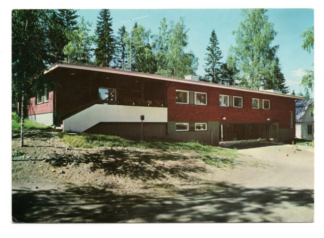 Hämeenlinna:  Ilonpisara, punainen takennus