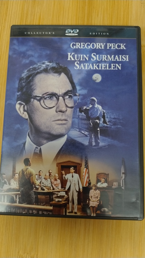 Kuin surmaisi satakielen DVD