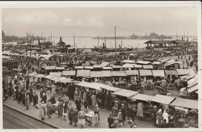 Helsinki . Kauppatori 227  mv p216