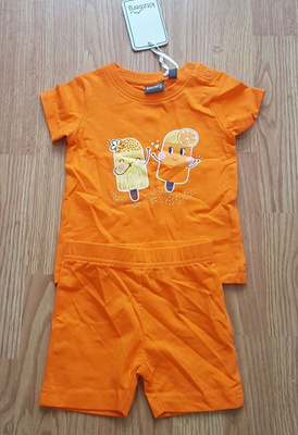 Uusi vaatepaketti vauvalle koko 62/68 cm sis.3 kpl