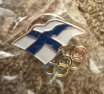 FINNISH OLYMPIC COMMITTEE PIN 2014 UUSI MUOVISSA