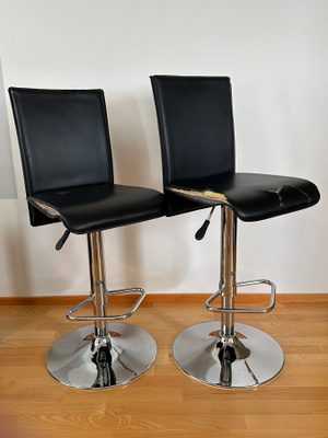 Baarijakkarat / Bar stools (2 kpl / pcs)