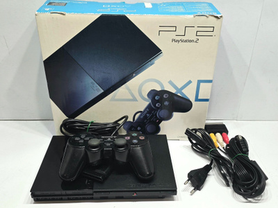 PS2 Slim konsoli paketissaan