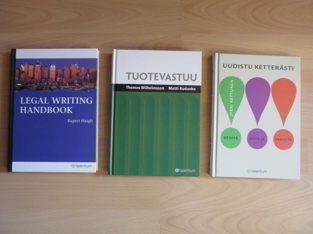 Hyvä kirjapaketti yrittäjälle