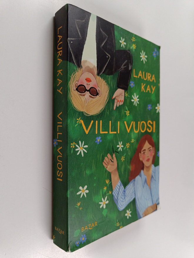 Laura Kay : Villi vuosi