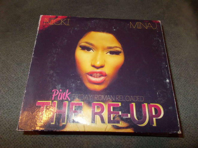 CD+DVD NICKI MINAJ ** PINK FRIDAY ROMAN RELOADED **