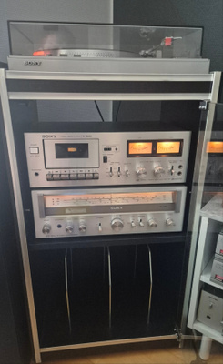 Sony erillissetti