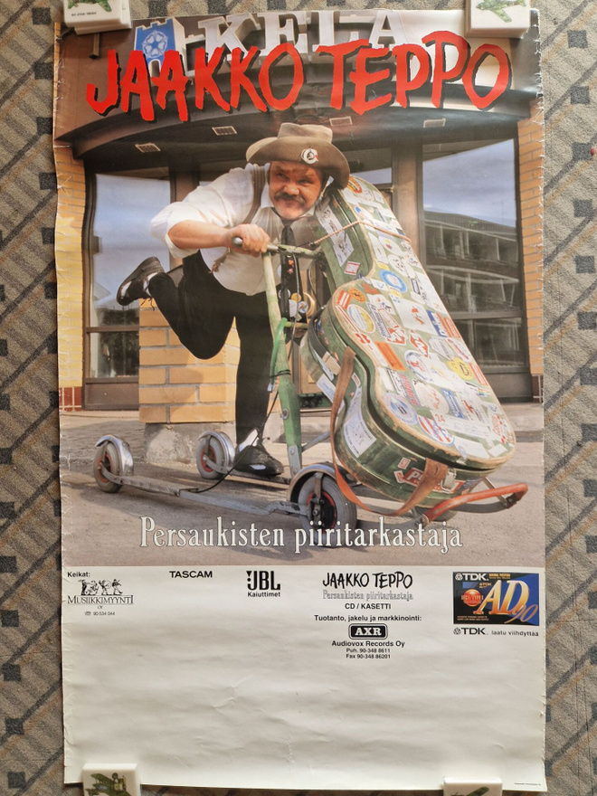 Jaakko Teppo persaukisten piiritarkastaja Keikkajuliste.