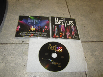 THE BEETLES LIVE