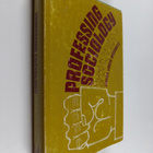 Irving Louis Horowitz : Professing sociology : studies in... - pikkukuva 1