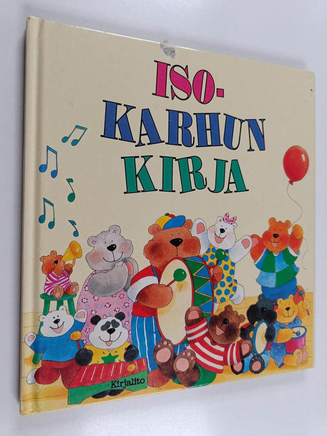 Rebecca Archer : Isokarhun kirja