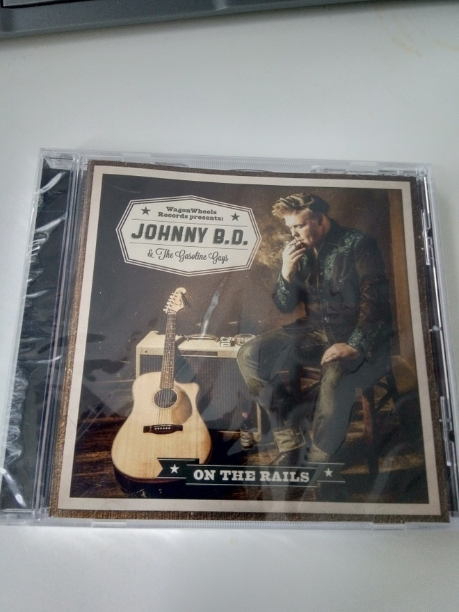 CD  Johnny B.D. & Gasoline Guys: On The Rails (UUSI!) Sis.pk