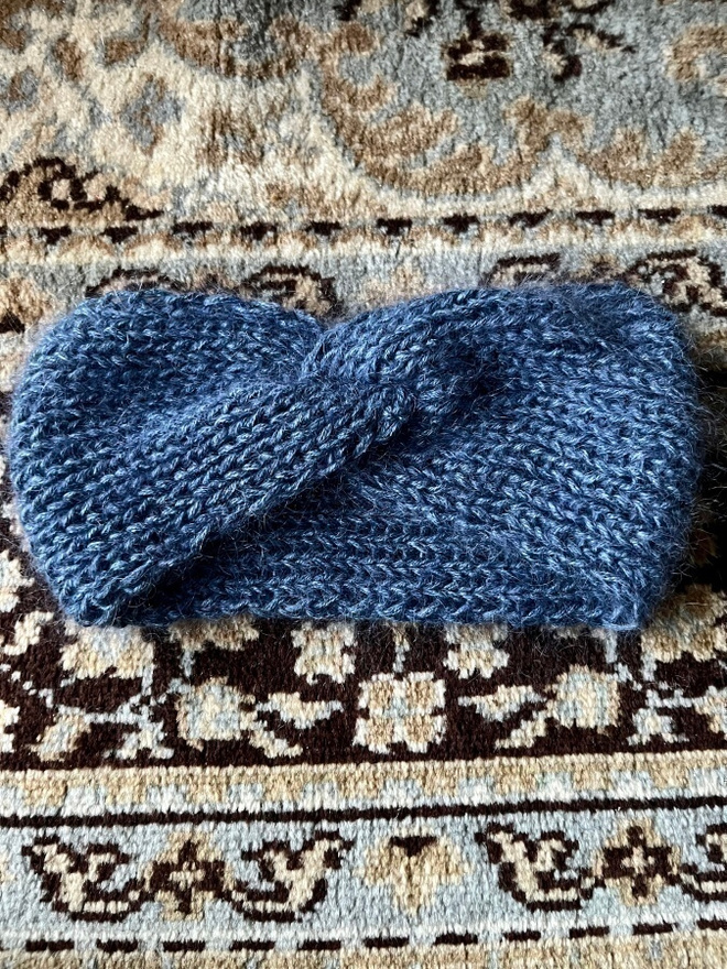 Panta sinistä merinovillaa & silkkialpakkaa