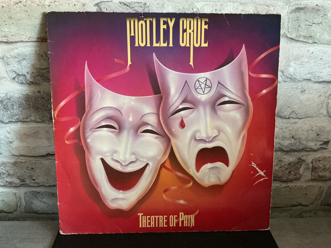 MÖTLEY CRUE: Theatre Of Pain Lp levy