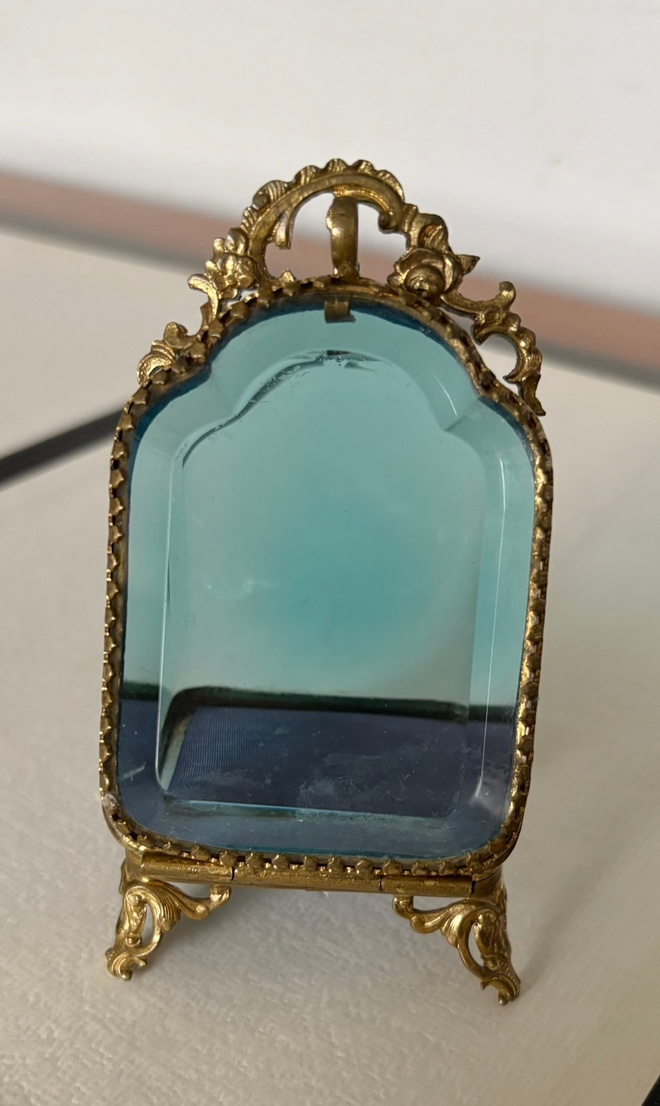 Koruvitriini 1800-luvun lopulla - 1900-luvun alussa.
