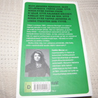 Caitlin Moran Näin minusta tuli tyttö   -pok - pikkukuva 2