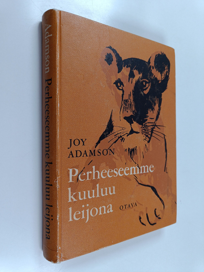 Joy Adamson : Perheeseemme kuuluu leijona