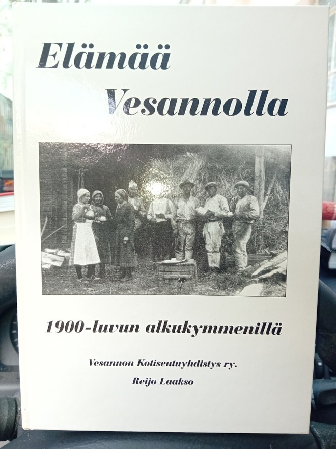 Laakso : Elämää Vesannolla ( SIS POSTIKULU )