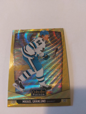 2024-25 OPC Platinum Neon Yellow Surge #122 Mikael Granlund