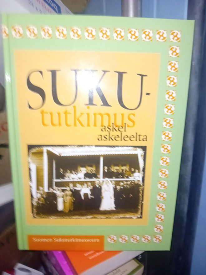 Sukututkimus askel askeleelta ( SIS POSTIKULU  )