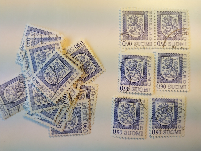 Malli 1975 Vaakuna violetti postimerkki 0,90 markka