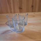3 lasiastiaa tuikuille - pikkukuva 1