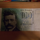 100 MARKKAA - pikkukuva 1