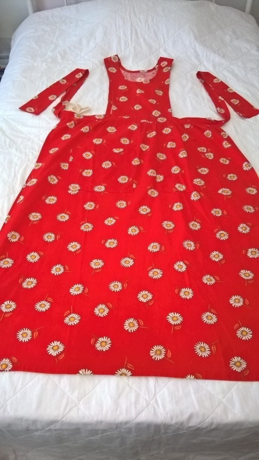 Retro - Essumekko - pun. / päivänkakkarakuvio
