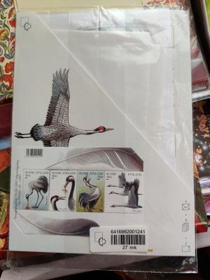 Uudet kortit ja postimerkit
