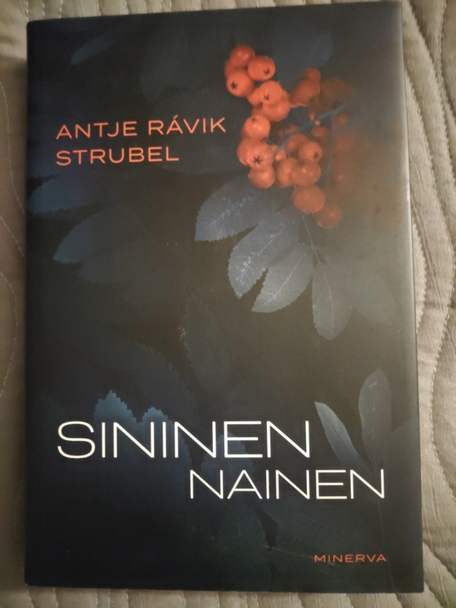 Antje Rávik Strube:  Sininen nainen