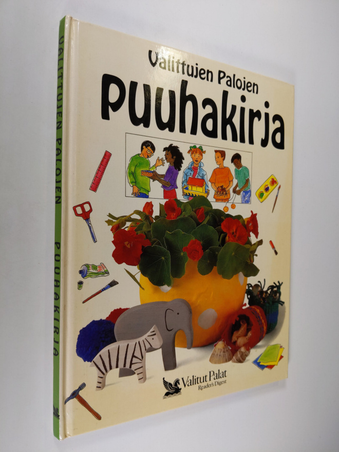 Lois Rock : Valittujen palojen puuhakirja