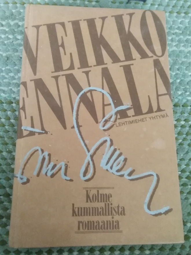 Veikko Ennala: Kolme kummallista romaania