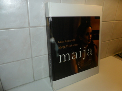 Luca Gargano : Maija Vilkkumaa : maija