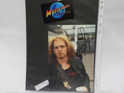 ERIC SINGER KUVA NIMMARILLA