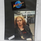 ERIC SINGER KUVA NIMMARILLA - pikkukuva 1