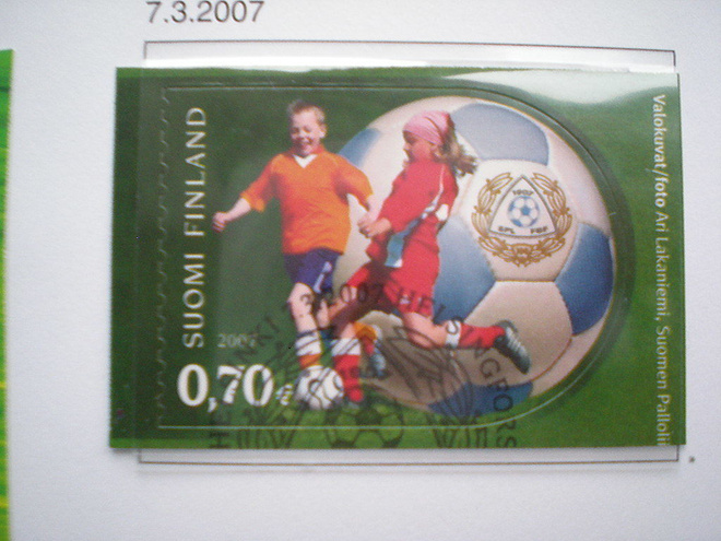 EP-leimattu merkki 0,70 € Palloliitto 2007 - LaPe 1825