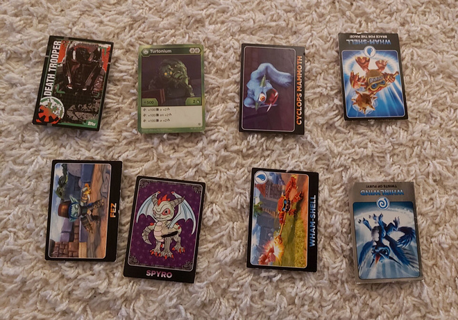 Skylanders Star wars Bakugan keräilykortit 8 kpl