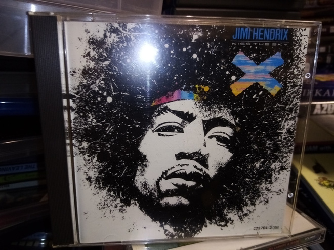 CD Jimi Hendrix : Kiss the SKY ( SIS POSTIKULU)