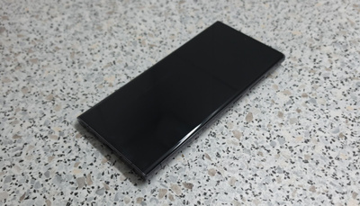 Samsung Galaxy S23 Ultra 512/12 – EI KÄYNNISTY – varaosiksi