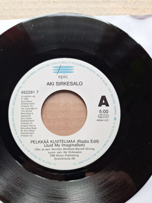 AKI SIRKESALO SINGLE.
