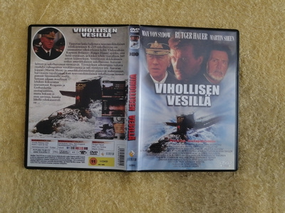 VIHOLLISEN VESILLÄ DVD