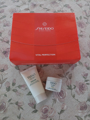 Shiseido minituotteiden setti