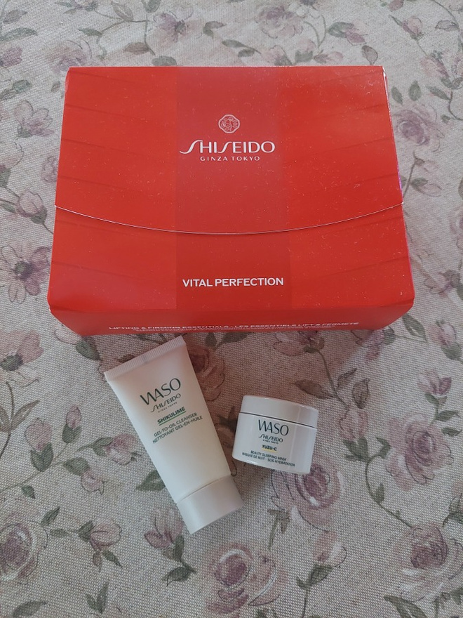 Shiseido minituotteiden setti