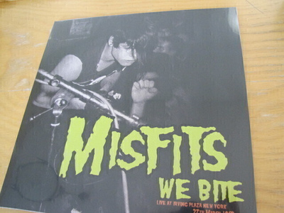 Misfits we bite live NY 1982 lp muoveissa glenn danzig
